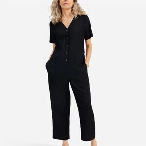 Black Linen Everlane jumpsuit